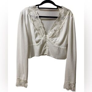White Lace Trim Cropped Blouse – Romantic Cottagecore Top